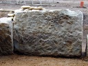 第１号古墳石室石材に残る工具痕の写真